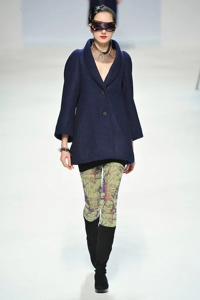 Look 14